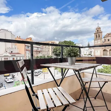 Charming With Balcony Near Center Rems 公寓 *
