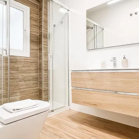 Charming With Balcony Near Center Rems Apartment